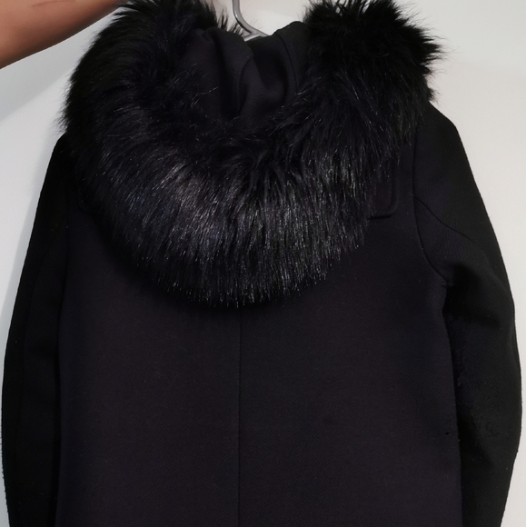 Coat - Picture 2 of 2